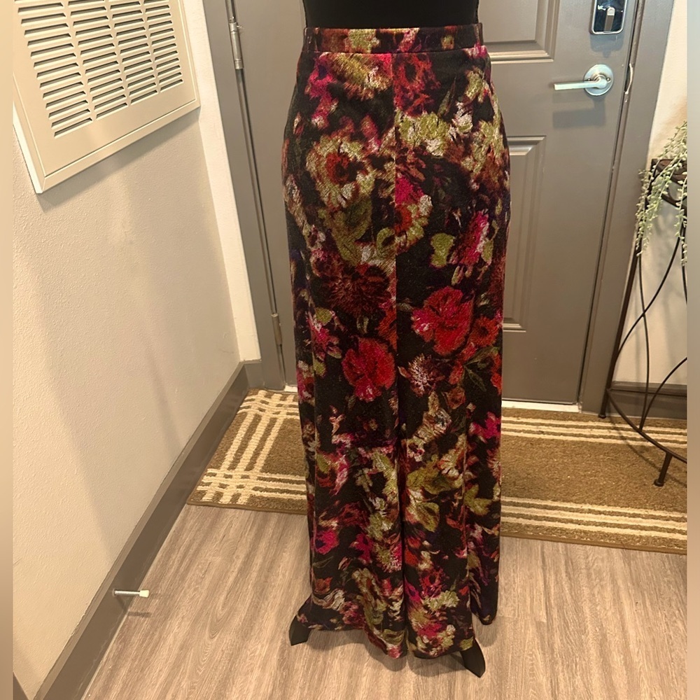 Skirt woman’s